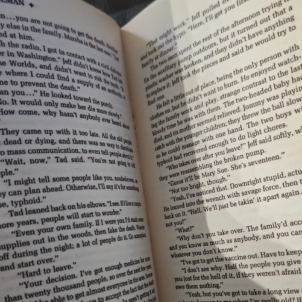 Worlds Apart by Joe Haldeman Paperback